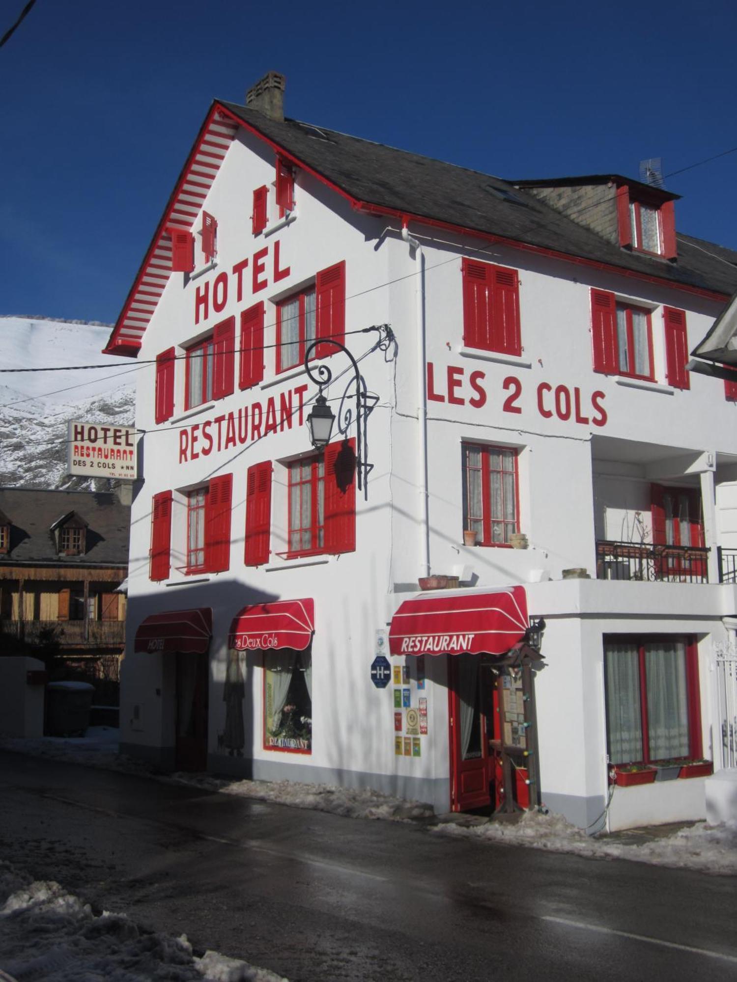 Hotel Les Deux Cols 圣玛丽德康庞 外观 照片
