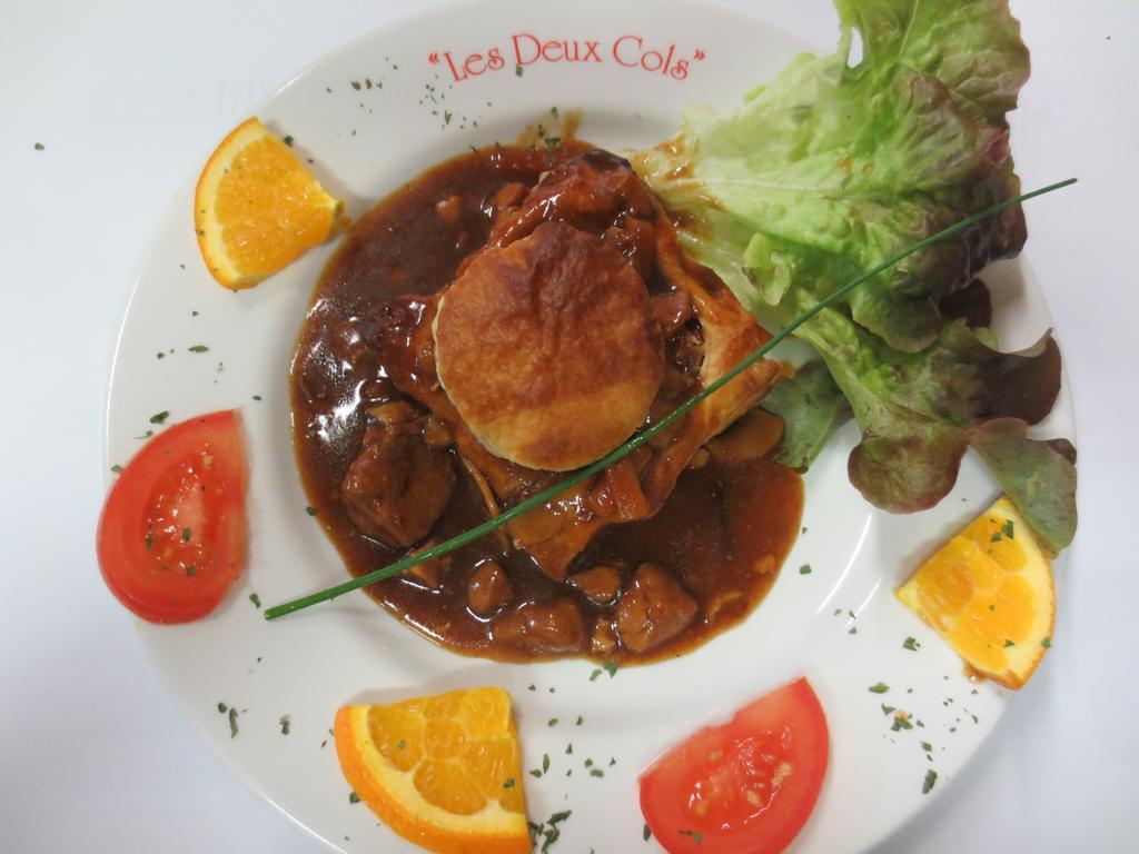 Hotel Les Deux Cols 圣玛丽德康庞 外观 照片